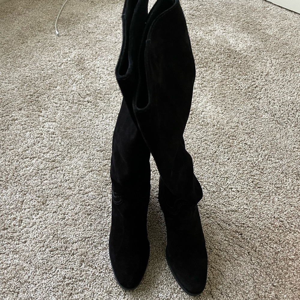 Tod’s boots, size 36,5.